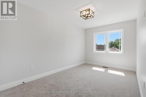 127 Hickory Street N, Whitby (Downtown Whitby), ON 