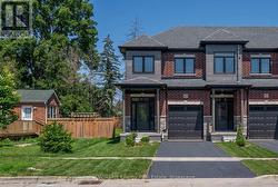 129 HICKORY STREET N  Whitby (Downtown Whitby), ON L1N 3X6