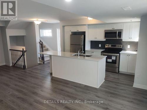 800 KINIW PRIVATE , Ottawa, Ontario K1K 5A3 5