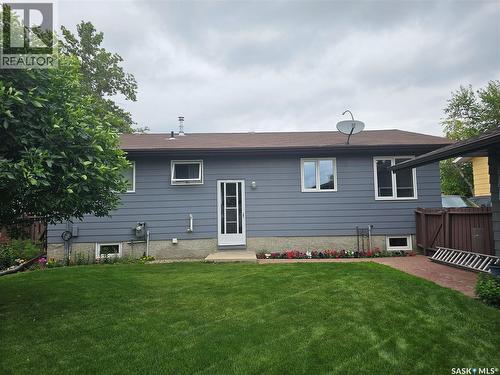 335 Wedge Road, Saskatoon, SK - Outdoor