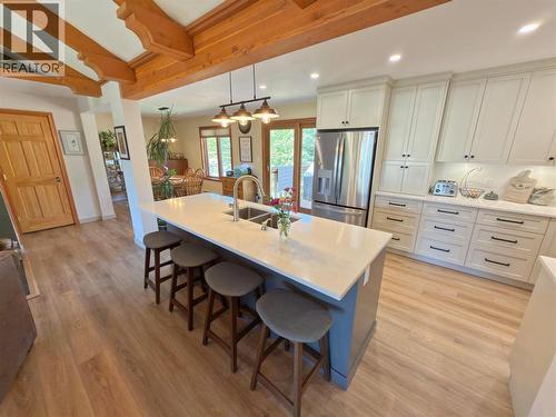 118 Skye Blue Loop, Princeton, BC - Indoor Photo Showing Kitchen With Upgraded Kitchen