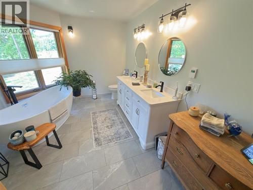 118 Skye Blue Loop, Princeton, BC - Indoor Photo Showing Bathroom
