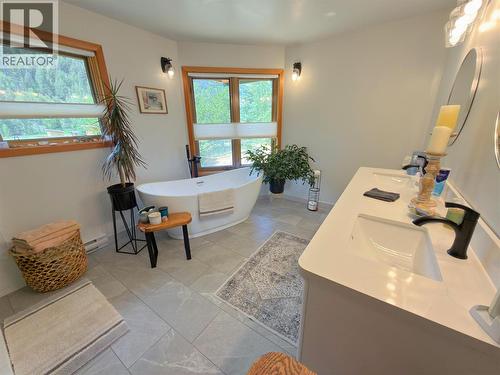 118 Skye Blue Loop, Princeton, BC - Indoor