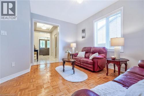 241 Duff Crescent, Milton, ON - Indoor Photo Showing Living Room