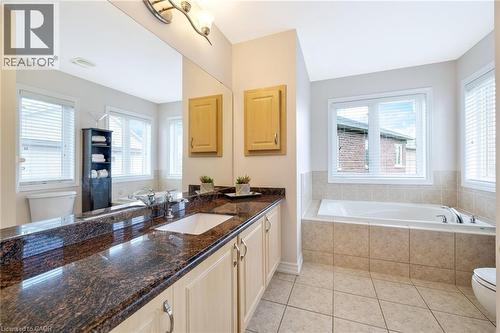 241 Duff Crescent, Milton, ON - Indoor Photo Showing Bathroom