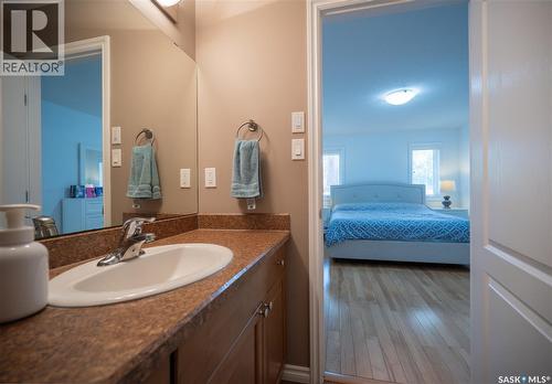 117 Good Spirit Crescent, Yorkton, SK - Indoor Photo Showing Bathroom