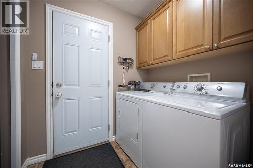 117 Good Spirit Crescent, Yorkton, SK - Indoor Photo Showing Laundry Room