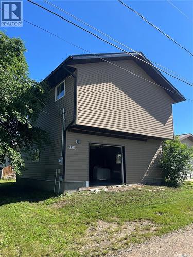 738 Henry STREET  Estevan, SK S4A 1P5