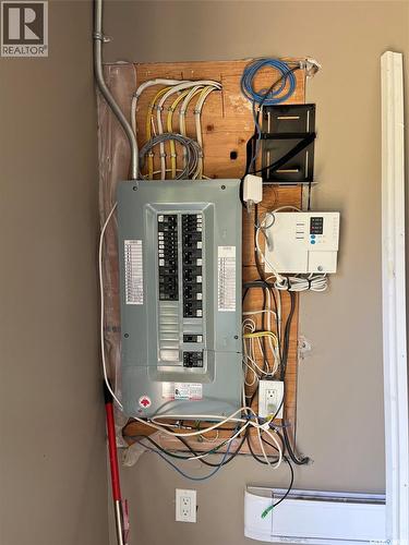 738 Henry Street, Estevan, SK - Indoor