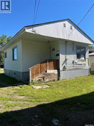 738 Henry Street, Estevan, SK - Outdoor With Exterior