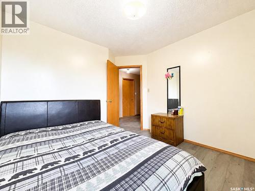 5503 Ballantine Court, Regina, SK - Indoor Photo Showing Bedroom