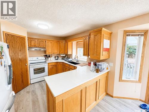 5503 Ballantine Court, Regina, SK - Indoor Photo Showing Kitchen