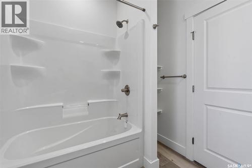 801 Kerr Cove, Prince Albert, SK - Indoor Photo Showing Bathroom