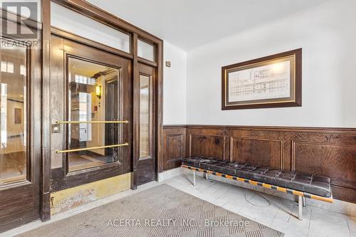 26 - 612 BANK STREET , Ottawa, Ontario K1S 3T6 2