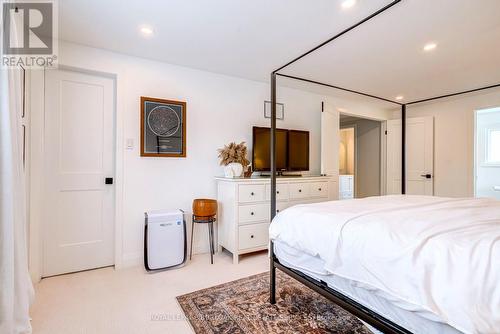 34 Amblecote Place, Hamilton, ON - Indoor Photo Showing Bedroom