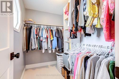 34 Amblecote Place, Hamilton, ON - Indoor With Storage