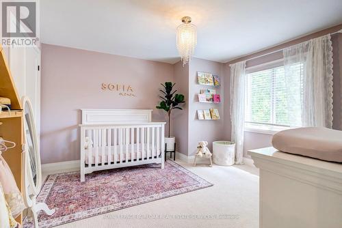 34 Amblecote Place, Hamilton, ON - Indoor Photo Showing Bedroom