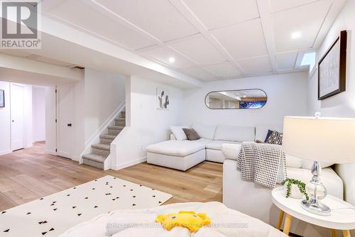 34 Amblecote Place, Hamilton, ON - Indoor Photo Showing Other Room