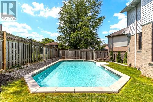 34 Amblecote Place, Hamilton, ON - Outdoor With In Ground Pool With Backyard