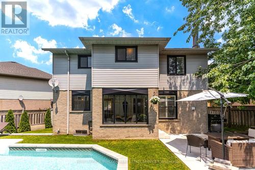 34 Amblecote Place, Hamilton, ON - Outdoor With In Ground Pool With Deck Patio Veranda