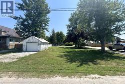 8066 WALLACE STREET Brooke-Alvinston, ON N0N 1A0