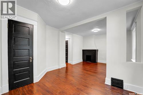 736 7Th Avenue N, Saskatoon, SK - Indoor