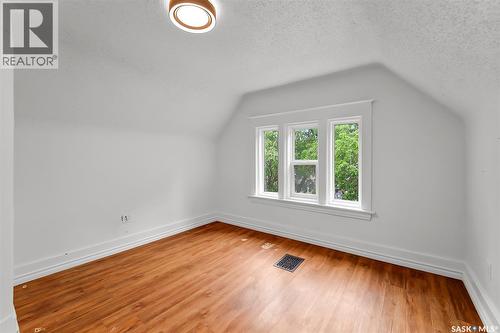 736 7Th Avenue N, Saskatoon, SK - Indoor Photo Showing Other Room