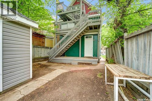 736 7Th Avenue N, Saskatoon, SK - Outdoor With Exterior