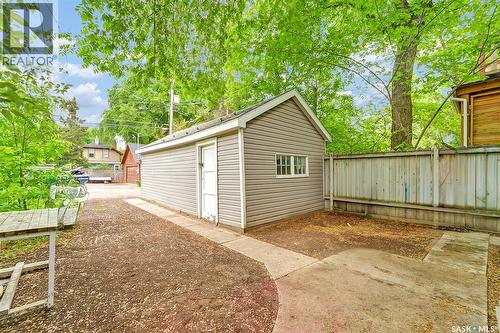 736 7Th Avenue N, Saskatoon, SK - Outdoor