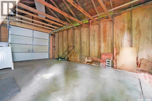 736 7Th Avenue N, Saskatoon, SK - Indoor