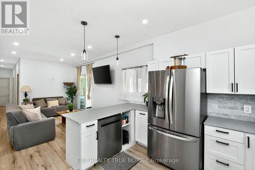 19 Vics Road, Midland, ON - Indoor Photo Showing Kitchen With Stainless Steel Kitchen With Upgraded Kitchen