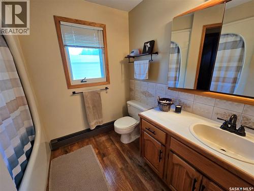 337 Matador Drive, Swift Current, SK - Indoor Photo Showing Bathroom