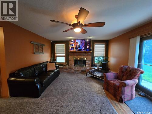 337 Matador Drive, Swift Current, SK - Indoor With Fireplace