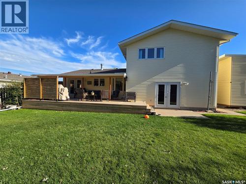 337 Matador Drive, Swift Current, SK - Outdoor With Deck Patio Veranda