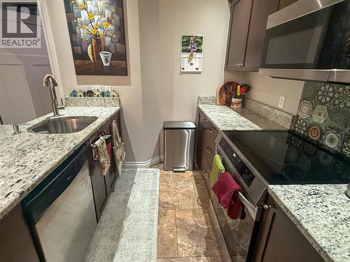 2011 Perrier Road Unit# 103, Nelson, BC - Indoor Photo Showing Kitchen