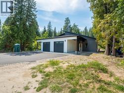 2632 9th Avenue Castlegar, BC V1N 2Y9