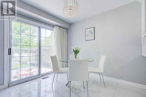 5827 Rainspring Drive, Mississauga, ON - Indoor Photo Showing Dining Room