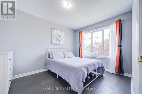 5827 Rainspring Drive, Mississauga, ON - Indoor Photo Showing Bedroom
