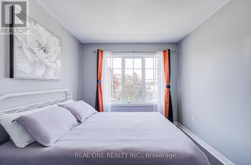 5827 Rainspring Drive, Mississauga, ON - Indoor Photo Showing Bedroom