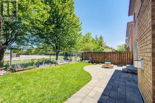 5827 Rainspring Drive, Mississauga, ON - Outdoor