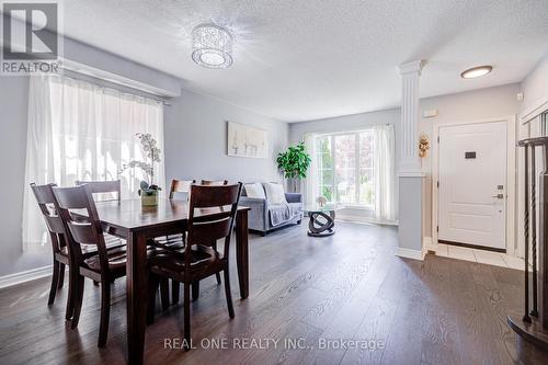 5827 Rainspring Drive, Mississauga, ON - Indoor Photo Showing Dining Room