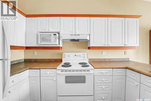 116 835 Heritage Green, Saskatoon, SK - Indoor Photo Showing Kitchen