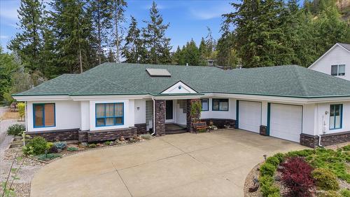 15 Farchant Way  Vernon, BC V1T 6M1