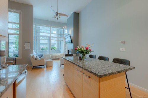 #103-38 Front St, Nanaimo, BC - Indoor