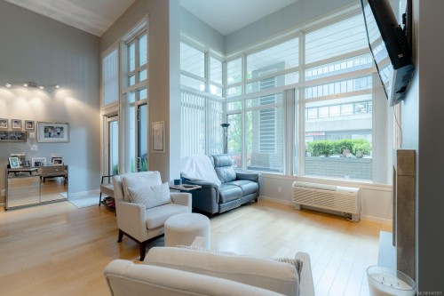 #103-38 Front St, Nanaimo, BC - Indoor