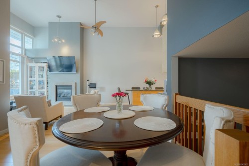#103-38 Front St, Nanaimo, BC - Indoor Photo Showing Dining Room
