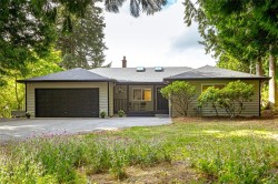 1775 Dean Park Rd North Saanich, BC V8L 1B9