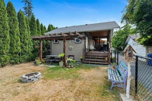 355 Beech Ave, Duncan, BC 