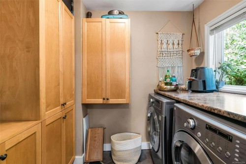 355 Beech Ave, Duncan, BC 