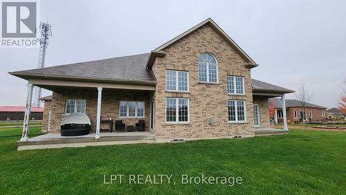 12 Plowright Road, Springwater, ON - Outdoor